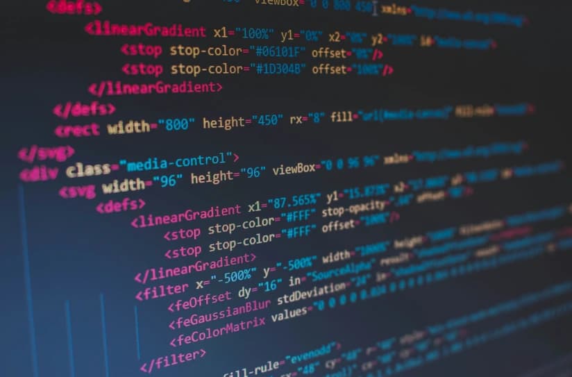 Zašto je Next.js bolji izbor od WordPressa za vaš biznis?